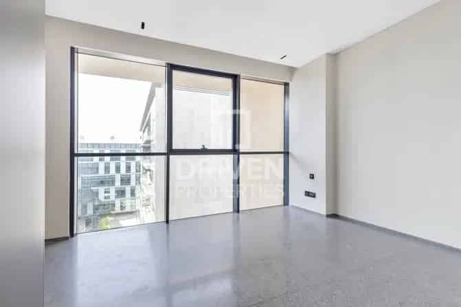 4 Bed Apartment For Sale in City Walk
