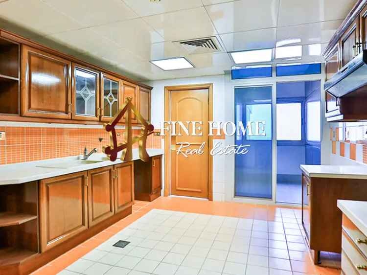 4 Bedroom 2200 Sq.Ft. Apartment for Rent in Al Mina, Abu Dhabi