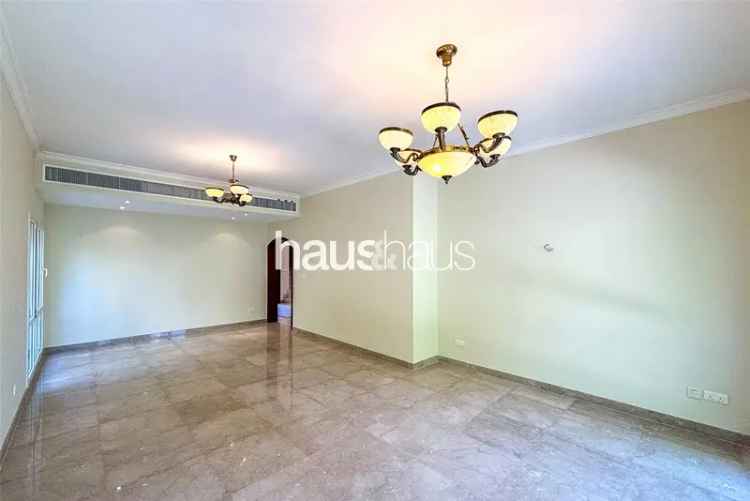 4 Bedroom Villa To Rent