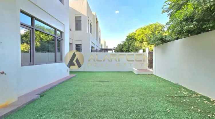 Rent 3 Bedroom Townhouse with Balcony in Mira Oasis Dubai