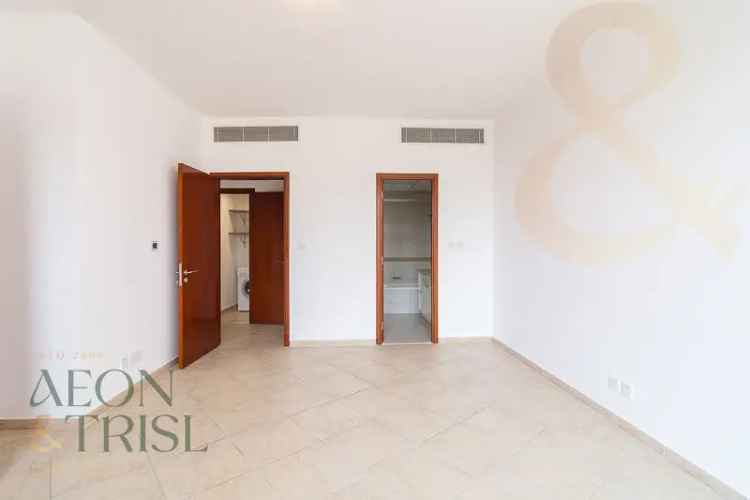Elegant 2BR Garden View 2 Parking and Storage