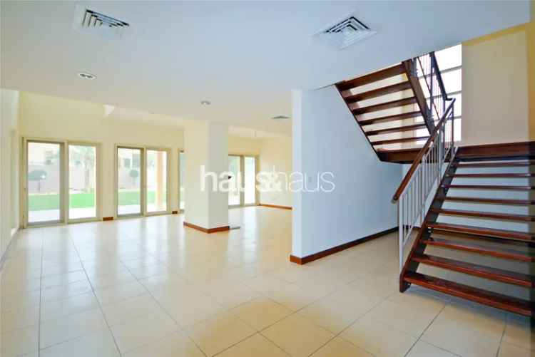 5 Bedroom Villa To Rent
