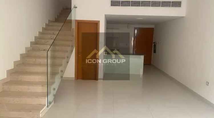 3 Bedroom 1386 Sq.Ft. Villa for Rent in JVC District 15, Jumeirah Village Circle (JVC), Dubai