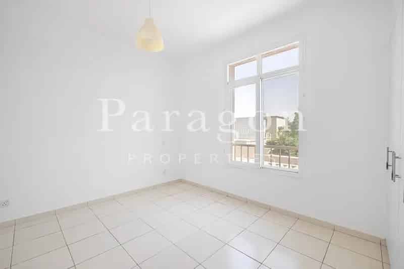 Vacant July 1st Massive Plot Lake View