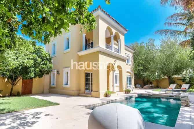 3 Bed Villa For Sale in Alvorada 2