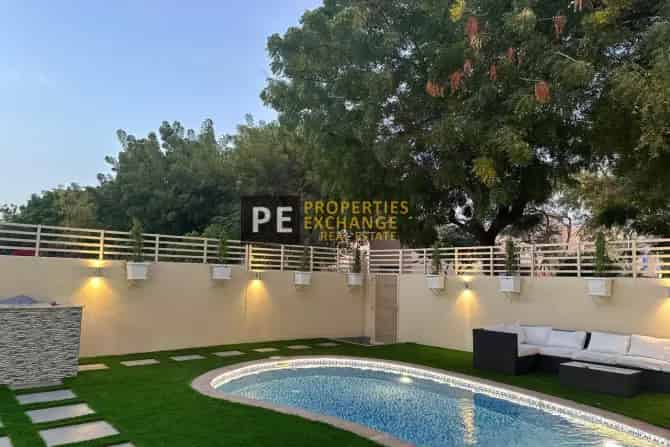 4 Bed Villa For Sale in Springs 7