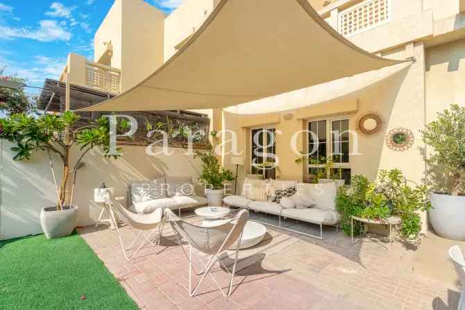 3 Bed Villa For Sale in Zulal 1