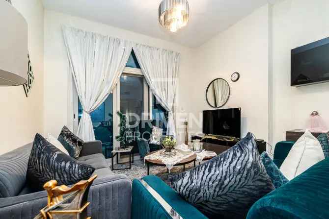 2 Bed Apartment For Sale in Azizi Daisy