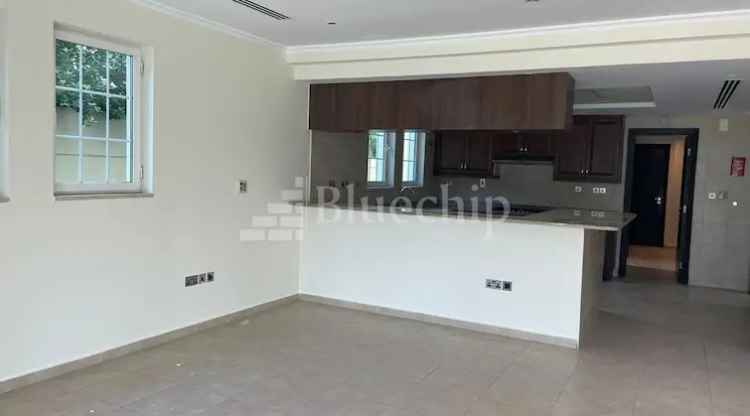 Luxury 4 Bedroom Villa for Rent in Jumeirah Park Dubai with Pool