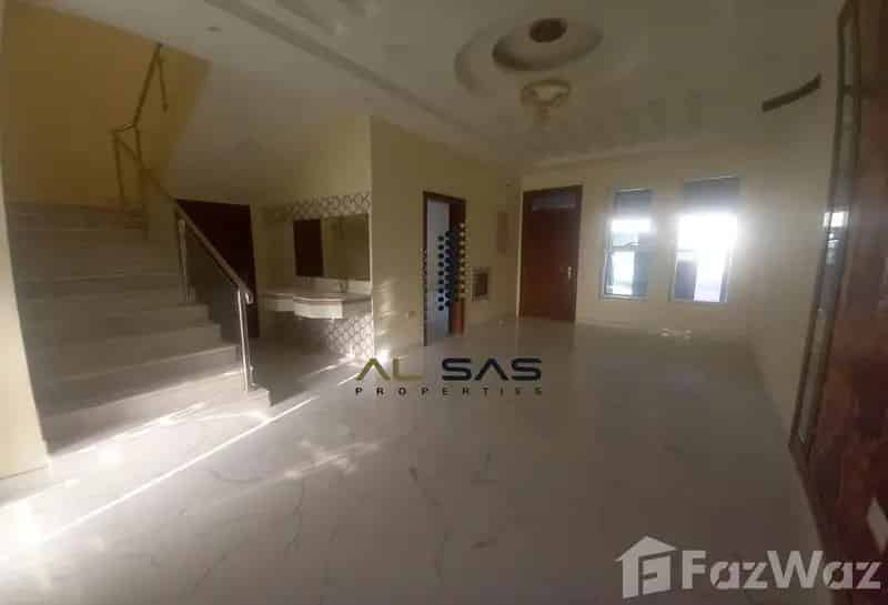 5 Bedroom Townhouse for sale at Al Yasmeen 1