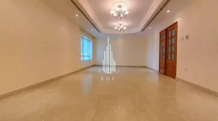 3 Bedroom 2100 Sq.Ft. Apartment for Rent in Al Najda Street, Abu Dhabi