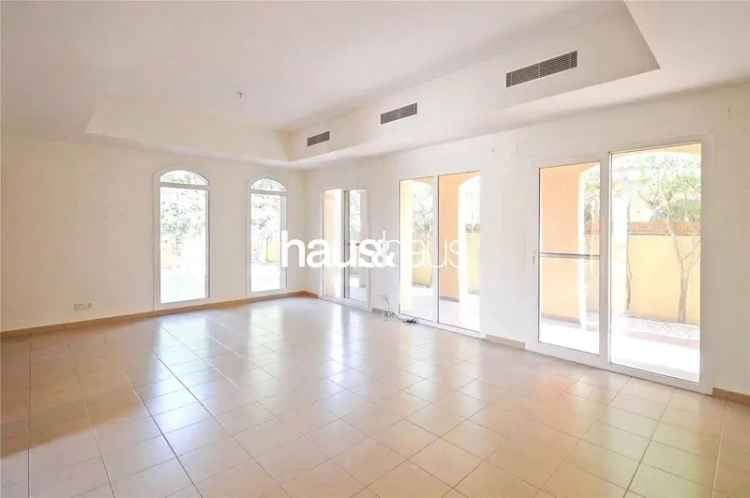 3 Bedroom Villa For Sale