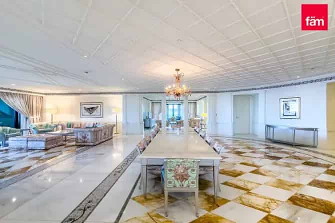 4 Bed Apartment For Sale in Palazzo Versace