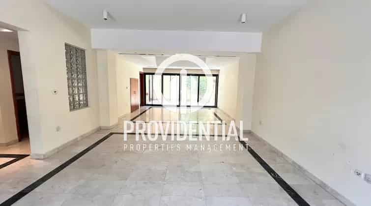 Villa for Rent in Abu Dhabi with 4 Bedrooms and Modern Amenities
