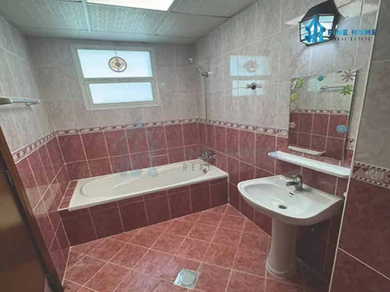 Rent 4 Bedroom Villa in Khalifa City A Abu Dhabi