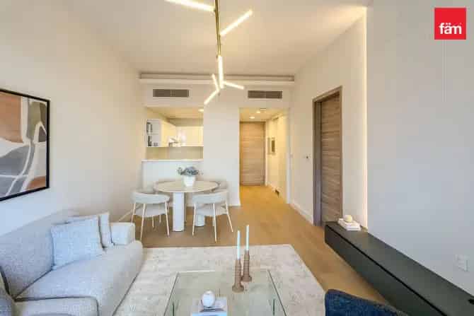 1 Bed Apartment For Sale in Sol Bay Tower