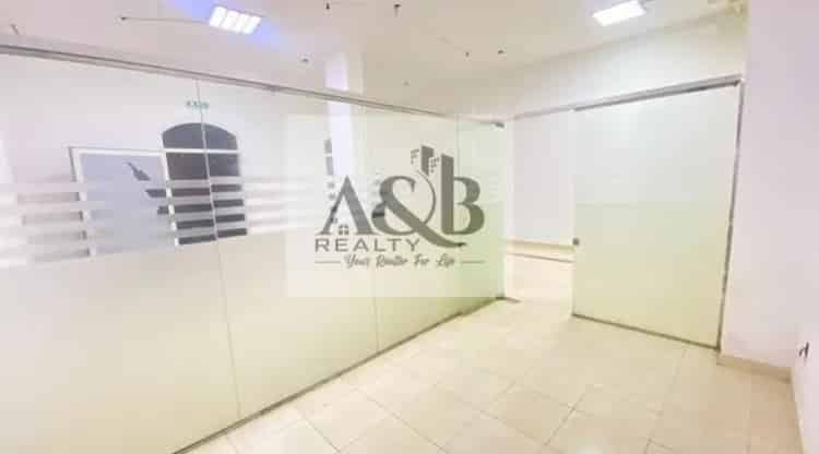 721 Sq.Ft. Retail Shop  for Rent in R-17, International City, Dubai