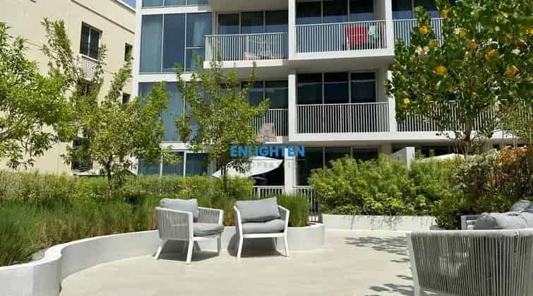 Spacious Studio Apartment for Sale in JVC Dubai with Stunning Views