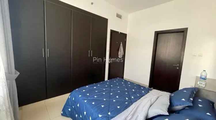 Rent 2 Bedroom Apartment in Dubailand with Modern Amenities