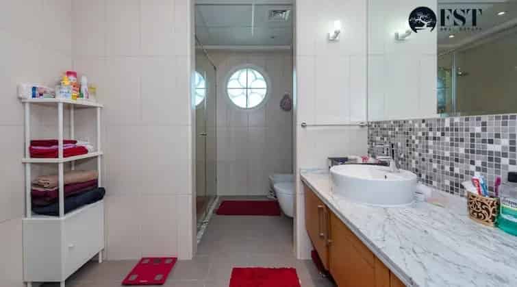 5 Bedroom Villa for Rent in Legacy Jumeirah Park Dubai with Private Pool