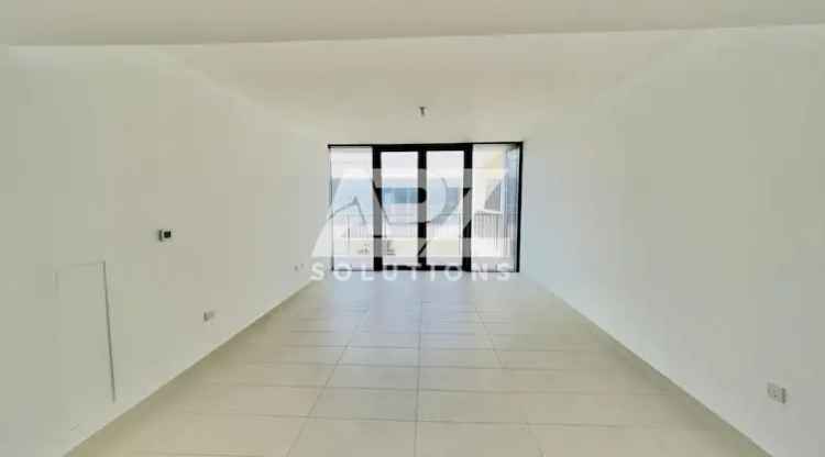 5 Bedroom 3928 Sq.Ft. Apartment for Rent in Al Zeina, Al Raha Beach, Abu Dhabi