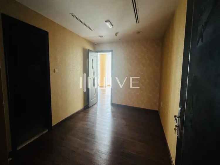 Rent Office Space in Business Bay with Pantry and Washroom