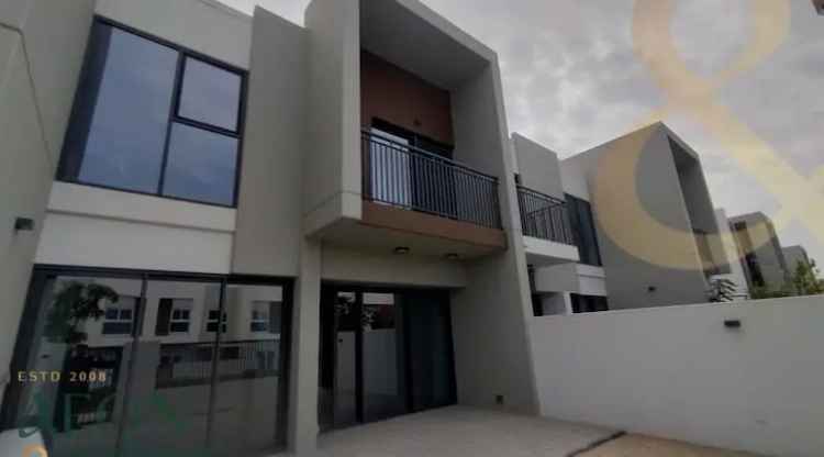 3 Bedroom 1732 Sq.Ft. Villa for Rent in Dubailand, Dubai