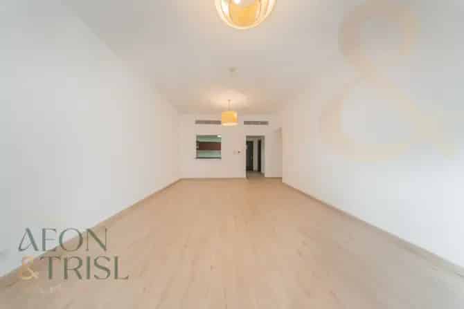 2 Bed Apartment For Sale in Green Lakes 1