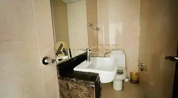 Rent 1 Bedroom Apartment in Jumeirah Village Circle with Amenities