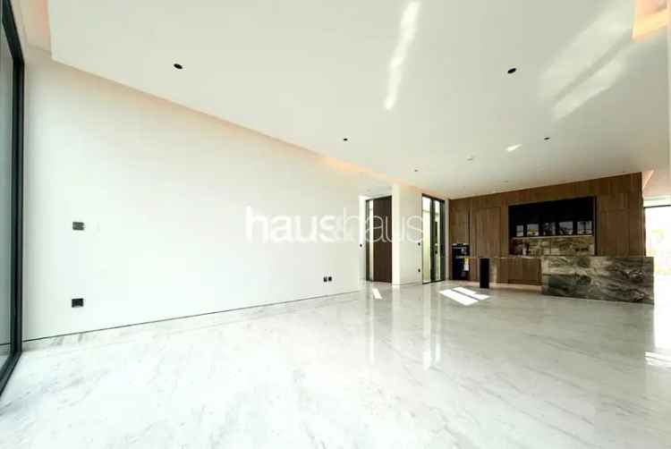 5 Bedroom Villa To Rent