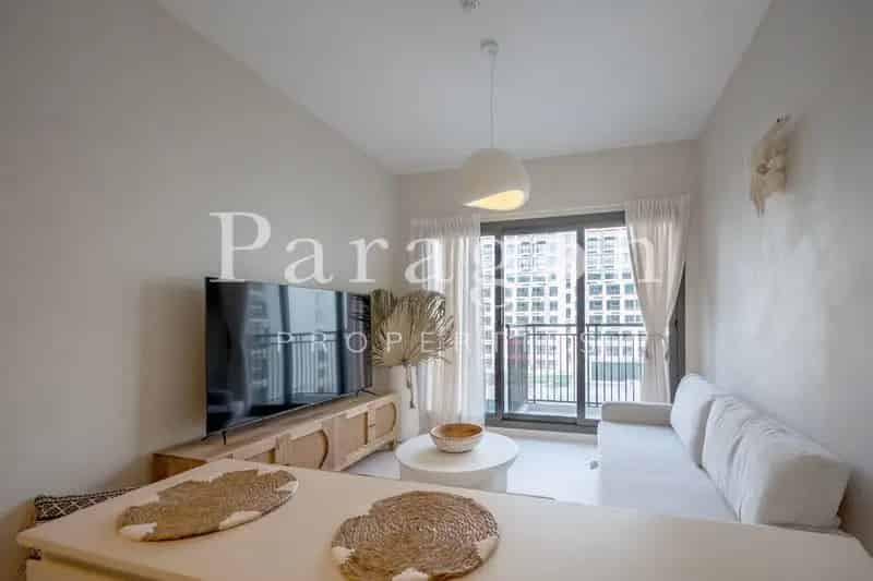 Modernized Pool View Furnished