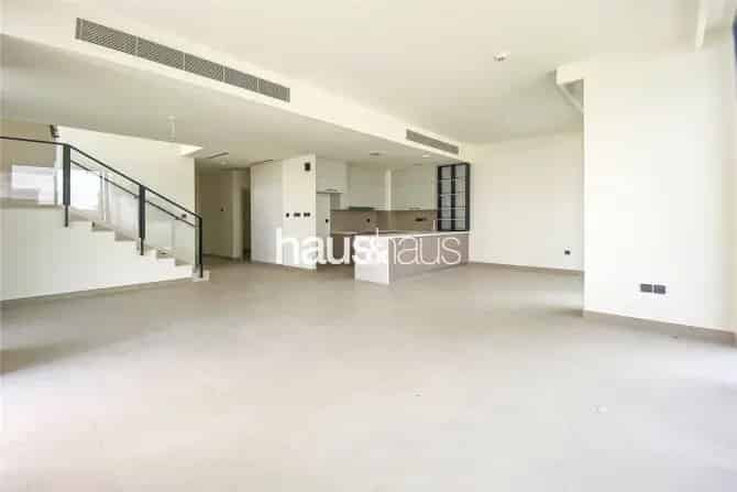 3 Bed Villa To Rent in Golf Grove