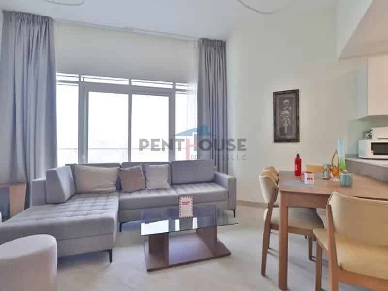 Sell 1 Bedroom Apartment in Dubai Harbour with Community Views and Amenities