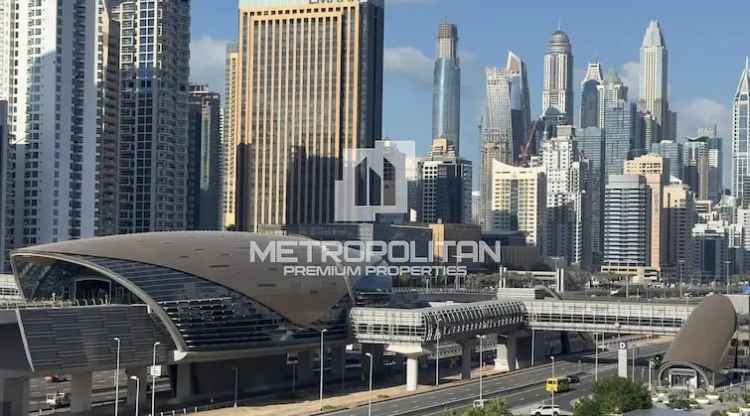 Buy 3 Bedroom Apartment in Jumeirah Lake Towers with Modern Amenities