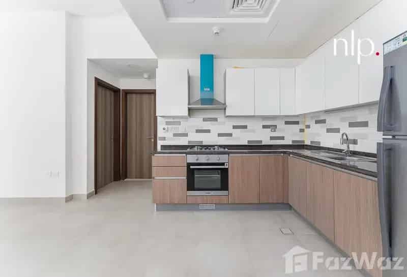 2 Bedroom Apartment for sale at Azizi Plaza