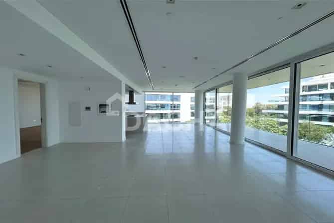 2 Bed Apartment To Rent in Ashjar