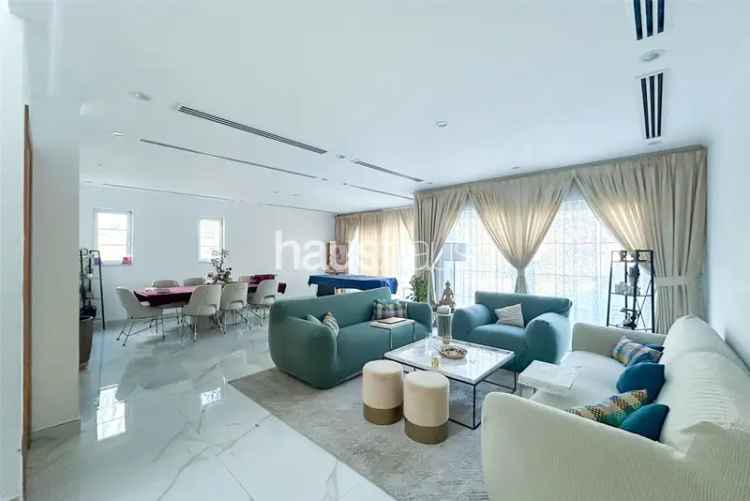 4 Bedroom Villa To Rent