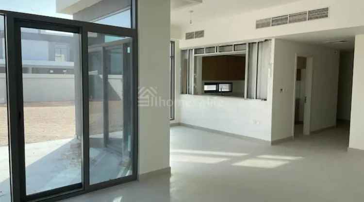 5 Bedroom 4200 Sq.Ft. Townhouse for Sale in Dubai South, Dubai