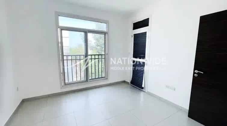 2 Bedroom 1247 Sq.Ft. Townhouse for Sale in Breeze Park, Al Ghadeer, Abu Dhabi