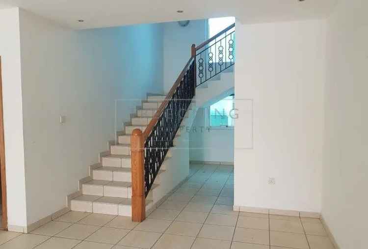 Lovely five bed room independent villa