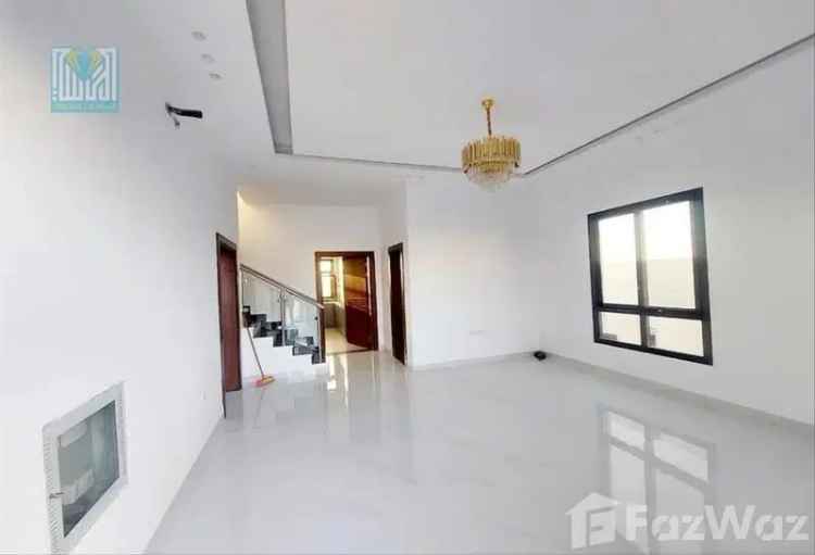 Buy Villa in Al Yasmeen with 5 Bedrooms and Modern Features