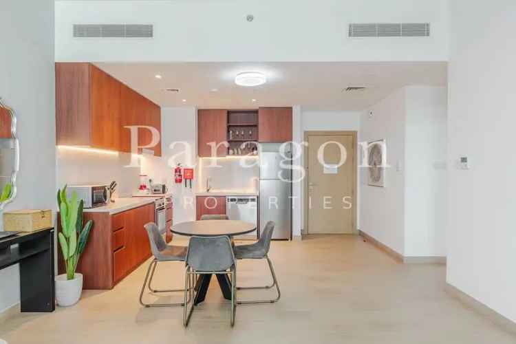 Furnished Modern 1 BR Apartment for Rent in Jumeirah with Sea View