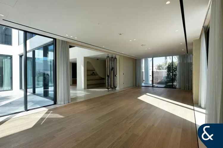 7 Bedroom Villa for Sale in Al Barsha 2, Al Barsha 2, Al Barsha.