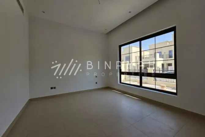 4 Bed Villa To Rent in Nad Al Sheba