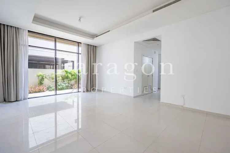 Park Facing I Landscaped I Great Location