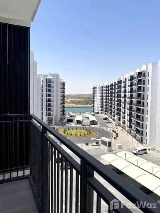 Rent 1 Bedroom Apartment at Waters Edge in Yas Island with Pool