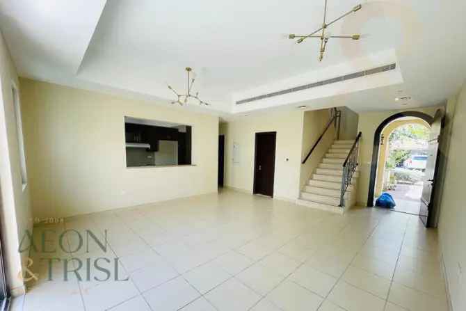 3 Bed Townhouse To Rent in Al Reem 1