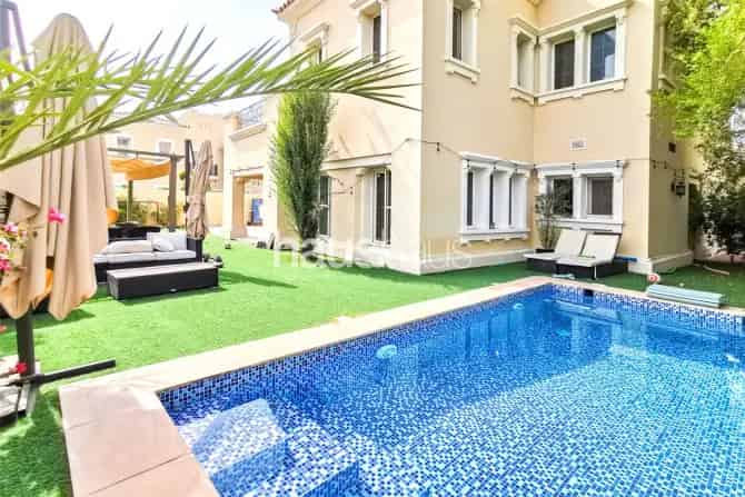 4 Bed Villa To Rent in Alvorada 1