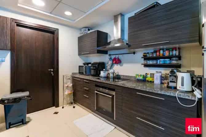 3 Bed Apartment For Sale in 23 Marina