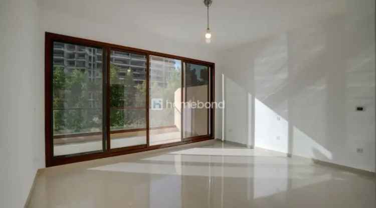 Rent Spacious 4 Bedroom Townhouse in Jumeirah Islands with Garden